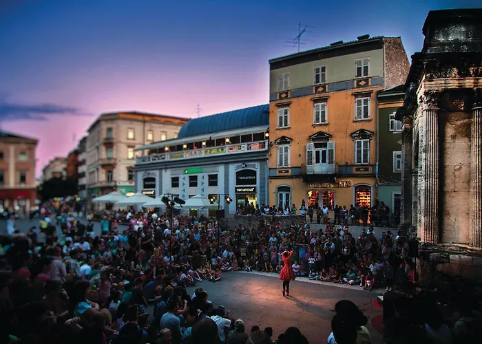 Beautiful In Apartment
